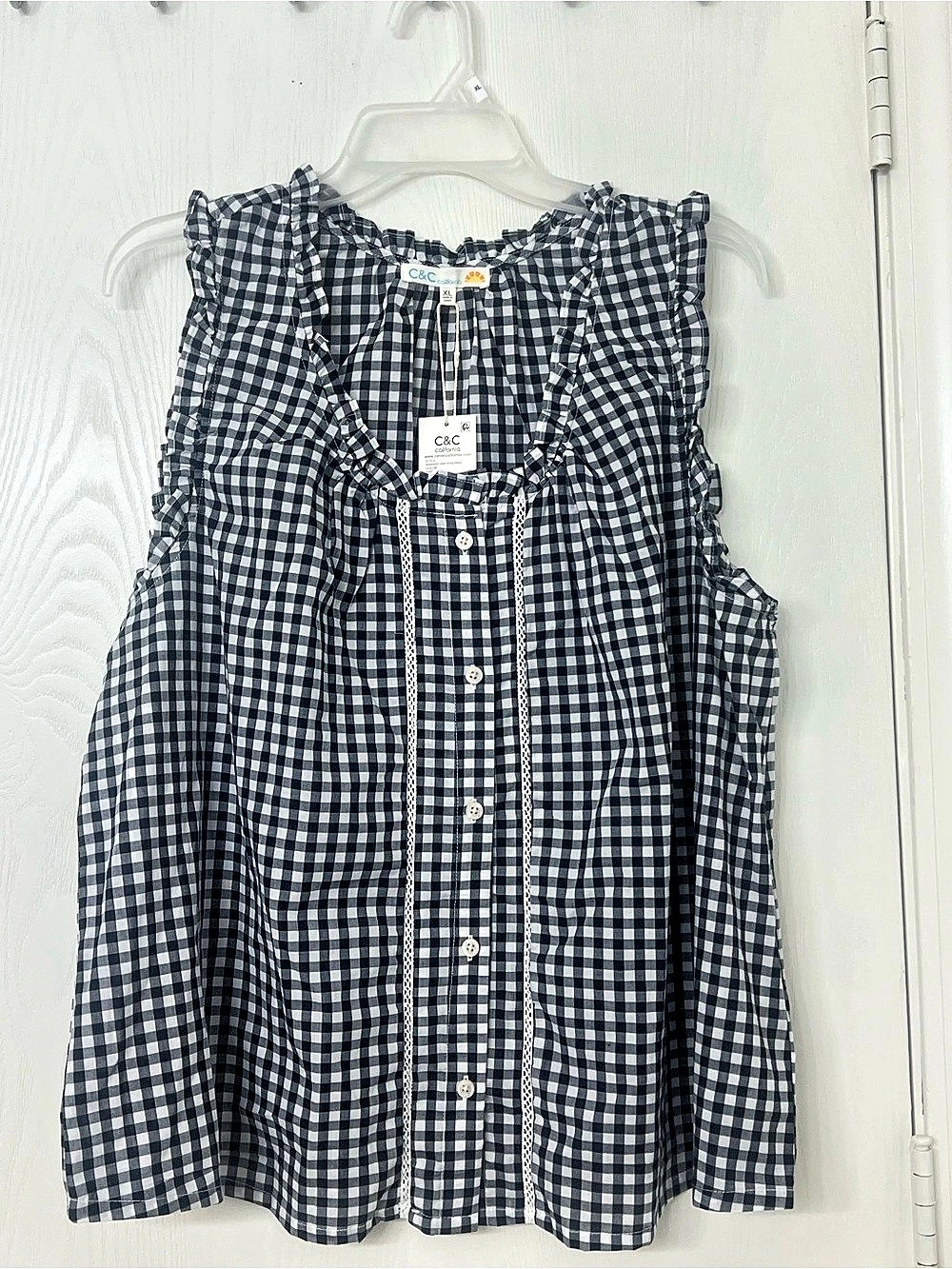 C&C California Gingham Ruffle Blouse in Nevy & White Size XL NWT